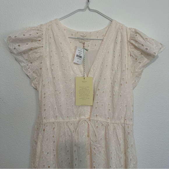 Trovata Kristi Daisy Eyelet Dress - Picture 6 of 16